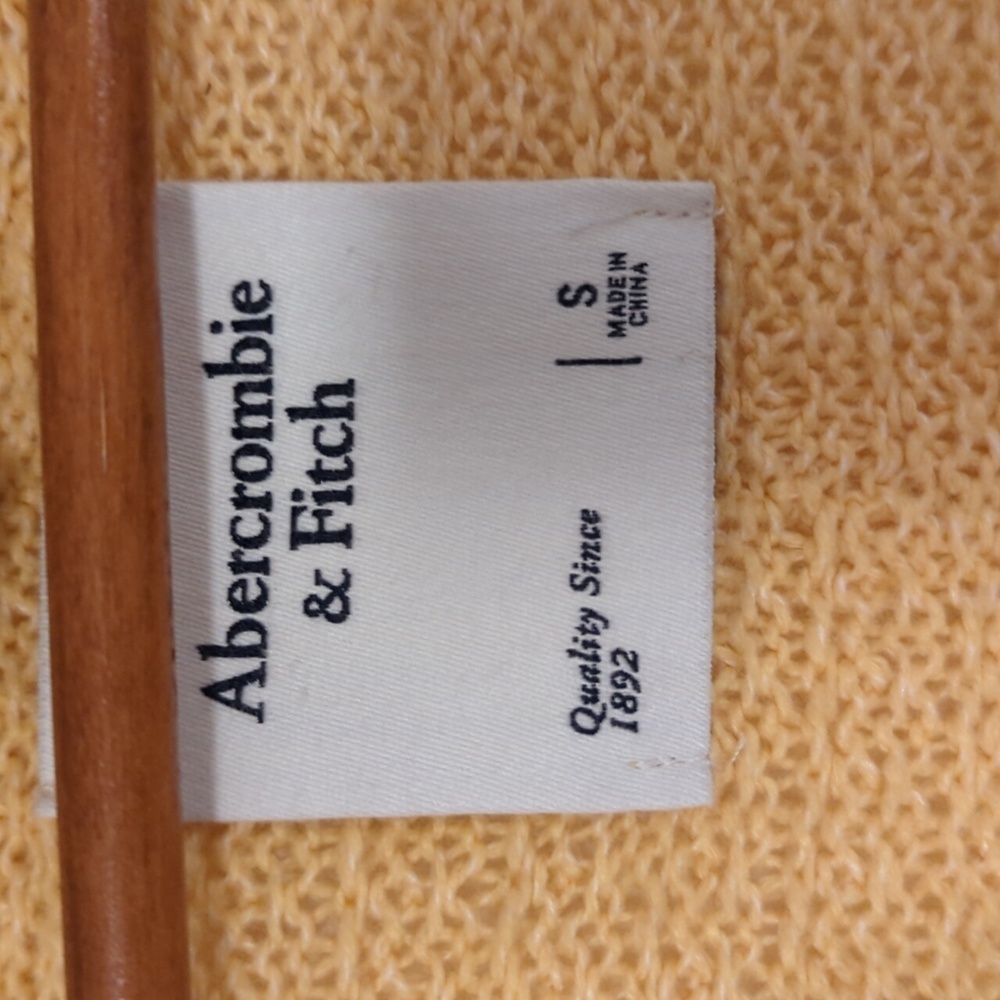 Abercrombie & Fitch Yellow Cardigan - Picture 3 of 7